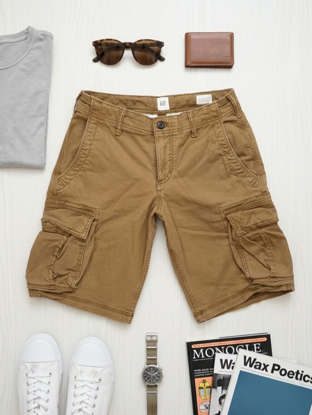 GAP Men's Cargo Shorts Size 28 Tan Brown Khaki Utility Cargo Pocket Y2K Gorpcore